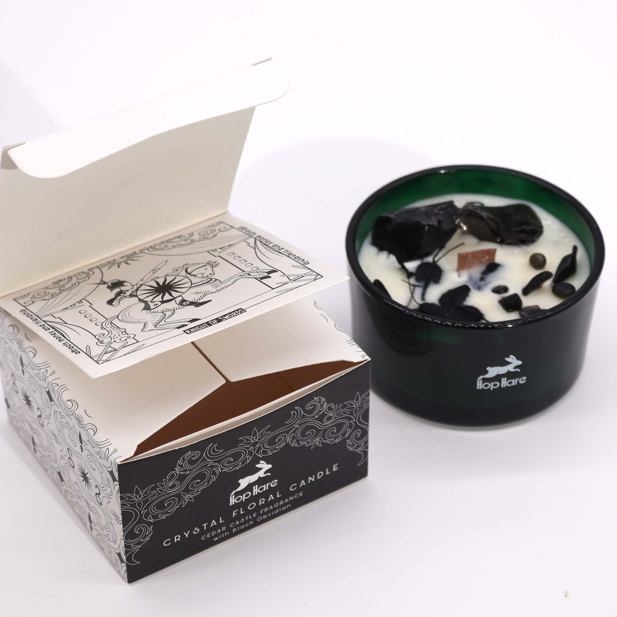 Vela Mágica con Flores y Gemas Hop Hare - El Caballero de Espadas Vela Mágica con Flores y Gemas Hop Hare - El Caballero de Espadas